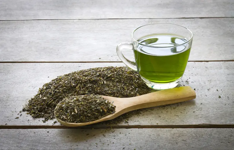 té verde para desinflamar la cara
